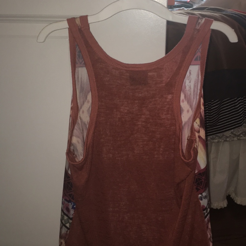 Patterned Tank Top - Picture 2 of 2